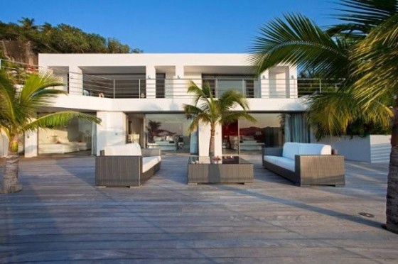 Moderna residencia con vista al mar Terraza