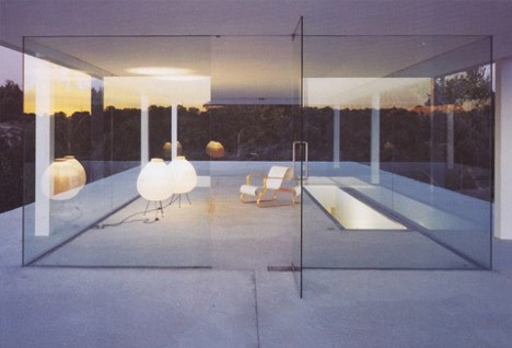 casa-minimalista-vidrio-concreto001