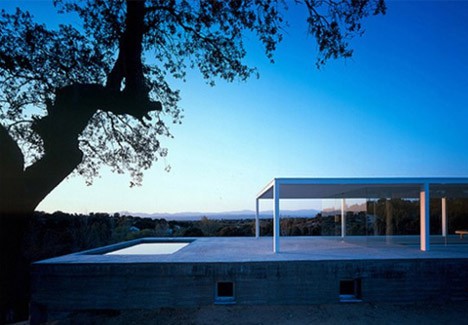 casa-minimalista-vidrio-concreto003